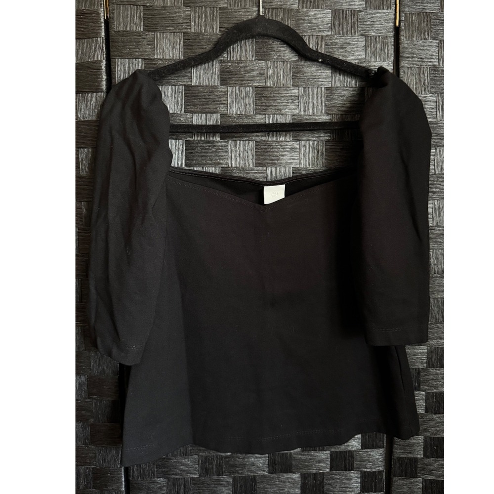 H&M Top Women Large Black Sweetheart Neckline Puff Sleeve Knit Blouse